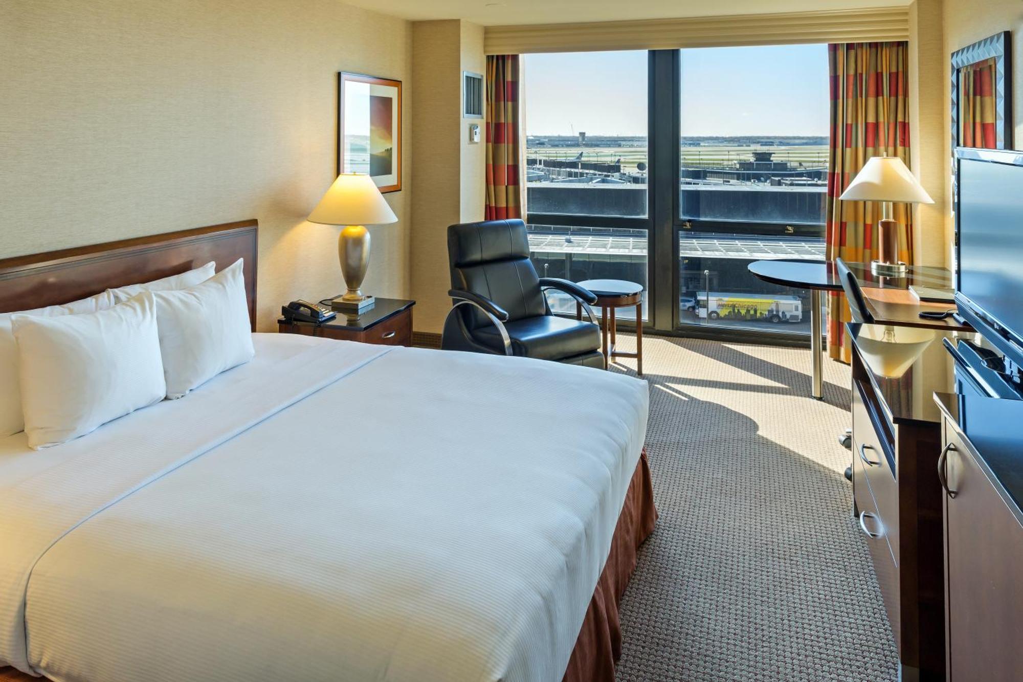 Hilton Chicago O'hare Airport 4*