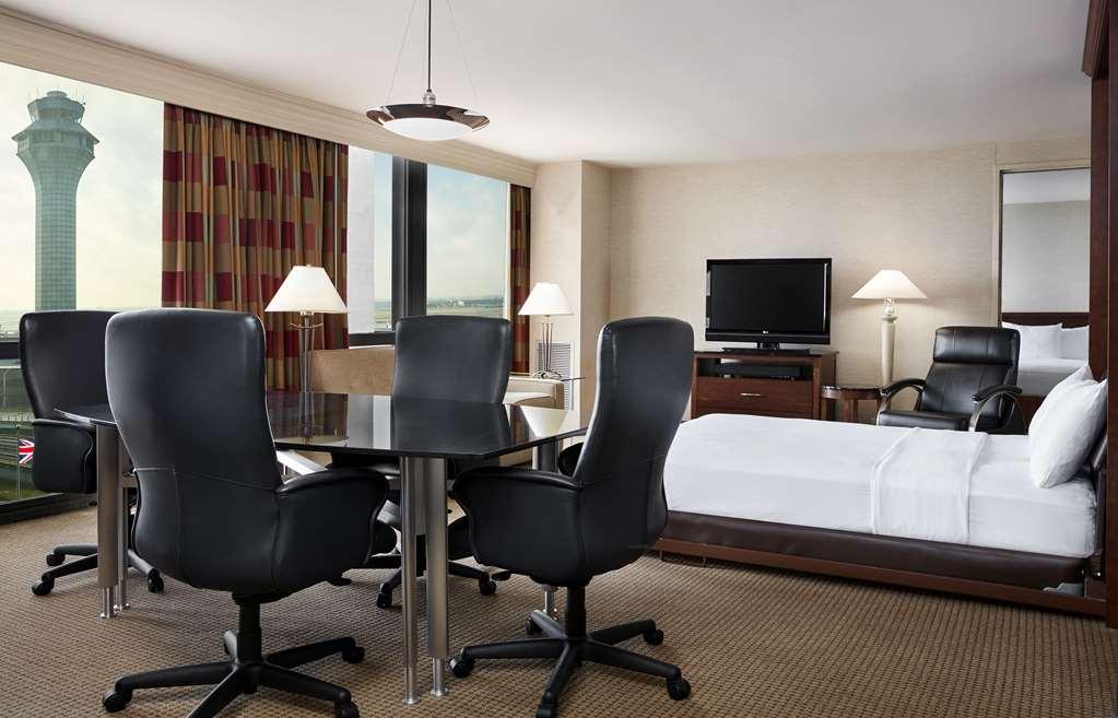Hilton Chicago O'hare Airport Hotel 4*